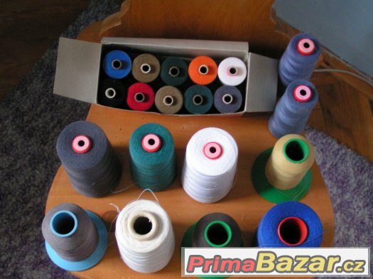 Nové,nepoužité nitě pro ruční i strojní šití
