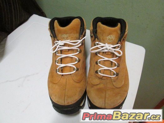 bot TIMBERLAND