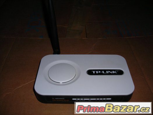 Prodám zánovní router zn. TP-LINK  s napajením, plně funkční