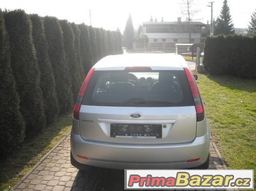 ZLEVNĚNO Ford Fiesta R.v.2005 1.25i GHIA,5DV,PLNÁ VÝBAVA