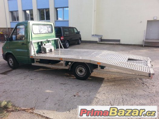 Odtahovka VW LT 35 2,5 TDI - může vést 1700kg s B