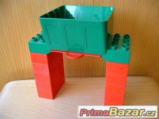 Lego duplo Z násypka + 10 kostek 2x4 nopy