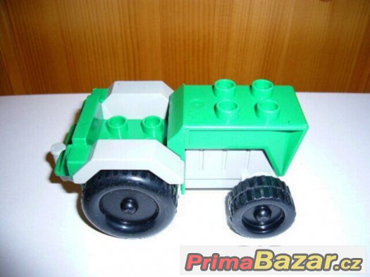 Lego duplo traktůrek