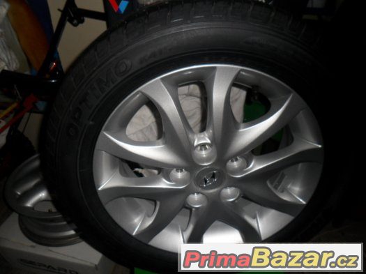 HYUNDAI i30 CRDí CW combi 2009