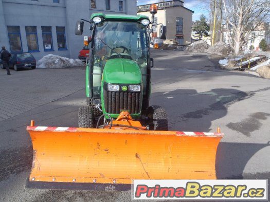 Prodám John Deere 3320 4x4