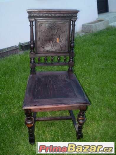 Starodávná židle