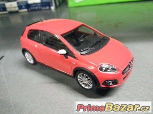 Model 1:24 Fiat Grande Punto Abarth