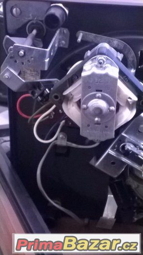Gramofon PL 2016 automat- porucha mechaniky