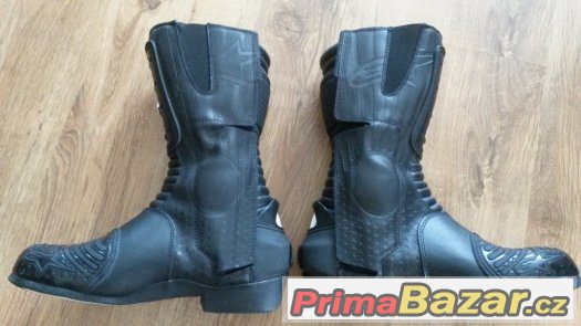 Prodám kožené boty na motorku ALPINESTARS GORE-TEX Prodám kožené boty na motorku ALPINESTARS GORE-TEX