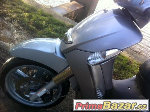 Aprilia scarabeo light 400i.e