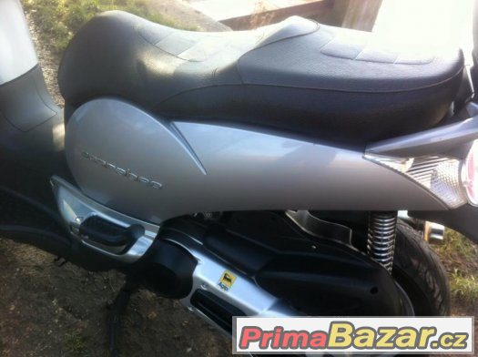 Aprilia scarabeo light 400i.e