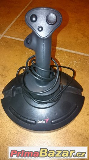 Joystick Genius F23.