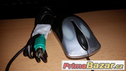Prodám velmi použitou funkční myš PS2