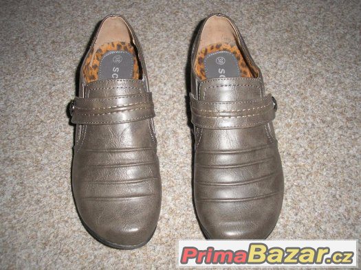 Dámské hnědé botky Dámské hnědé botky