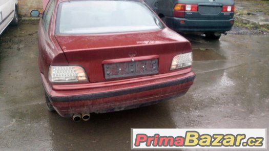 prodám zadní nárazník na bmw e36 cupé nepoškozen v četně liš