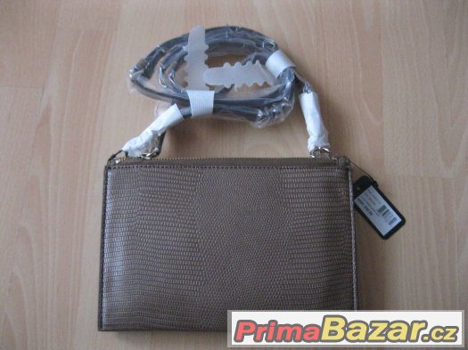 Guess crossbody kabelka a psaníčko v 1