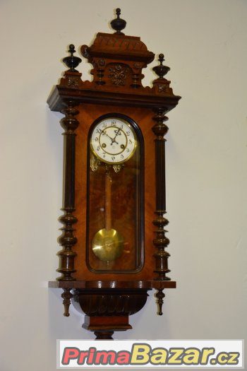 Starožitné řezbované hodiny Junghans r1910-Krásné