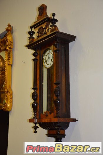 Starožitné řezbované hodiny Junghans r1919-TOP stav-krásné Starožitné řezbované hodiny Junghans r1919-TOP stav-krásné