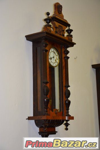 Starožitné řezbované hodiny Junghans r1919-TOP stav-krásné Starožitné řezbované hodiny Junghans r1919-TOP stav-krásné