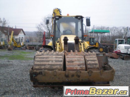 KOMATSU WB93S