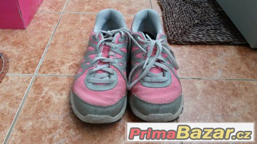 Nike 35,5 růžové Nike 35,5 růžové