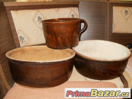 Prodám kameninu,keramiku,půlitry,hrníčky Prodám kameninu,keramiku,půlitry,hrníčky
