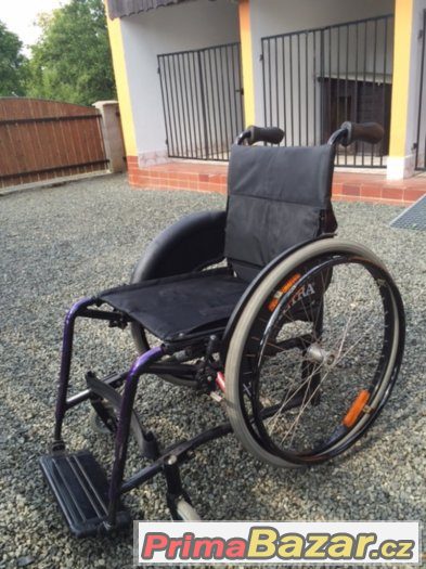 Invalidní sportovní aktivní vozík Meyra