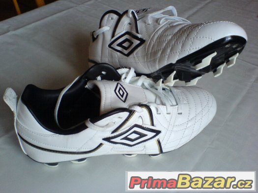 kopacky-umbro-panske-nove