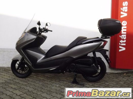 honda-nss300-forza-1-majitel-cr-4000km-plexi-kufr