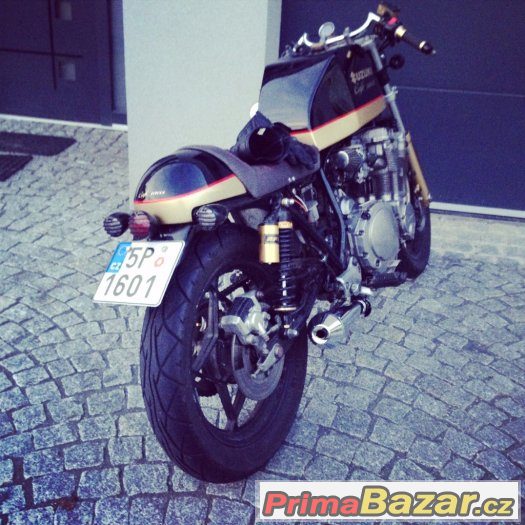 Cafe racer Suzuki