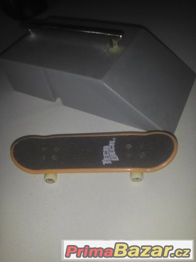 fingerboard