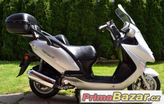 Kymco Grand Dink 250