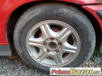 BMW - originální zimní hliníková kola 15" styl 10 - pneu 50%