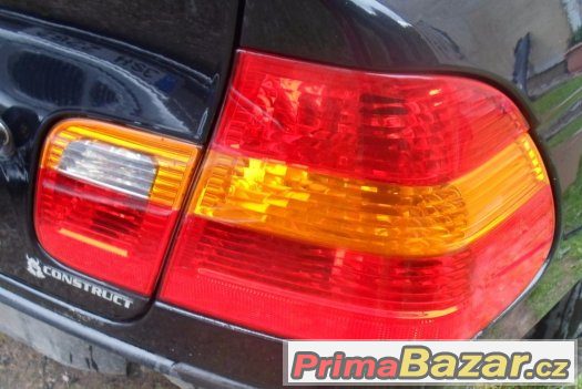 BMW e46 sedan - Zadní facelift světla s oranžovým blinkrem