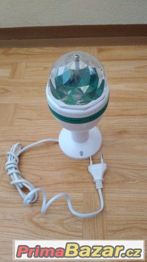 LED žiarovka s adaptérom
