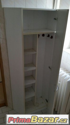 KOUPELNOVÁ SKŘÍŃKA KOUPELNOVÁ SKŘÍŃKA