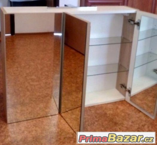 závěsná zrcadlová skříňka s osvětlením(platí do smazaní) závěsná zrcadlová skříňka s osvětlením(platí do smazaní)