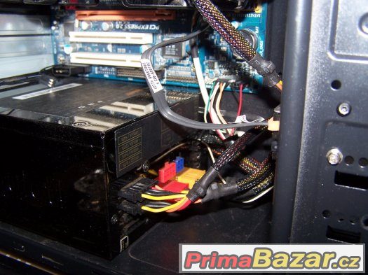 HERNÍ ČTYŘJÁDRO 2.5GHZ, 1TB HDD, GTX 650, 8GB RAM