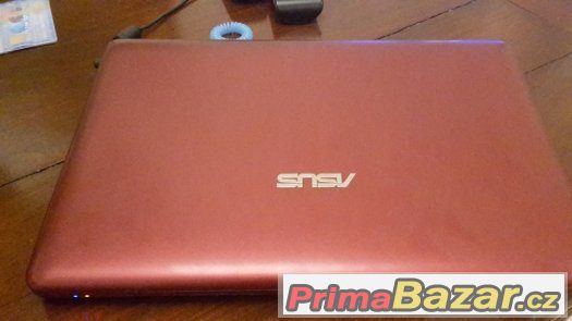 NOTEBOOK ASUS Eee 4GB RAM, 100GB HDD, PLNĚ FUNKČNÍ