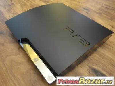 PRODÁM 320GB PS3 + ASSASSINS CREED BLACK FLAG + BATMAN + L.A