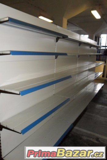 Prodám použité obchodní jednostranné kovové regály Prodám použité obchodní jednostranné kovové regály