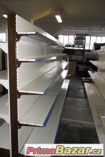 Prodám použité obchodní jednostranné kovové regály Prodám použité obchodní jednostranné kovové regály