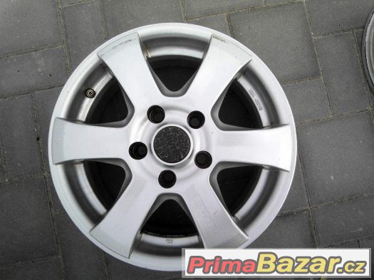Honda Hyundai Mazda a jiné - 15 Honda Hyundai Mazda a jiné - 15