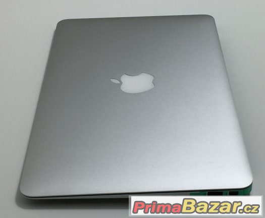 Macbook Air 11, rok 2015,  4GB RAM, 128GB SSD