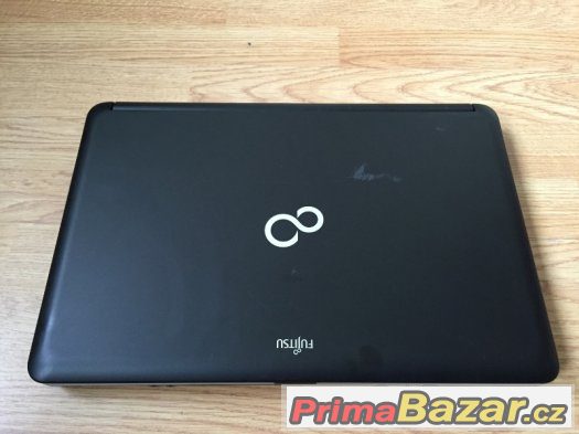 FUJITSU, Core i3 4x2.20GHz, Intel HD, 4GB ram, 500GB