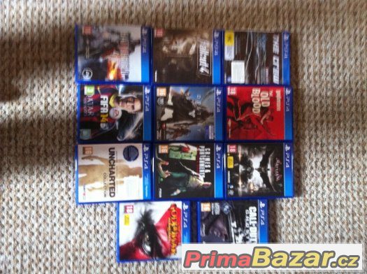 Prodám ps4 s 11 orig. Hrama Prodám ps4 s 11 orig. Hrama