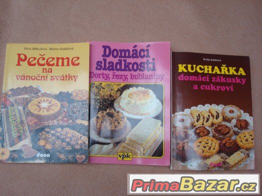 knihy-peceme-sladkosti-a-vanocni-kucharka