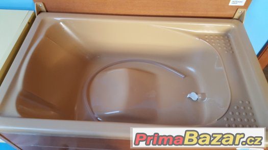Přebalovací pult s vaničkou Přebalovací pult s vaničkou