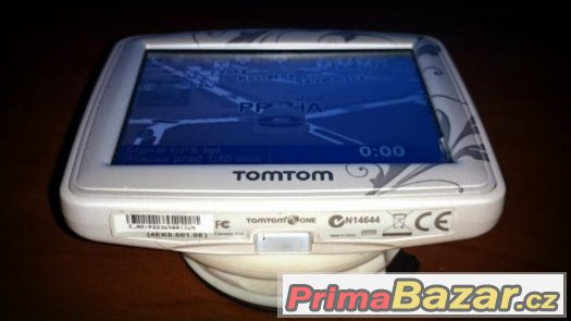 173 - tomtom GPS navigace limitovaná edice White Pearl - TOP