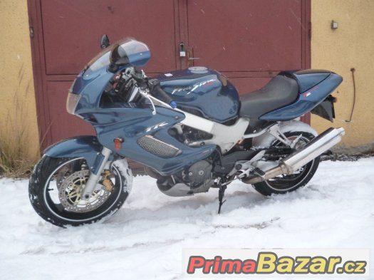 honda-vtr-1000-f-firestorm-r-v-2001